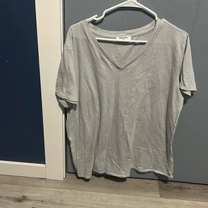 V neck tee